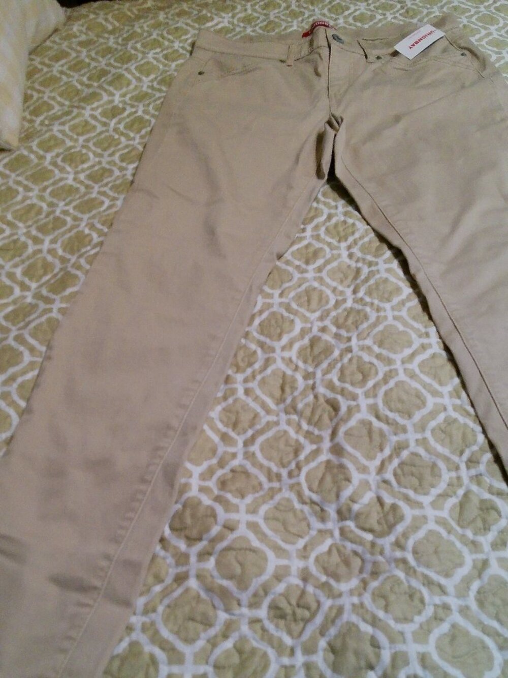 UNION BAY KHAKI SKINNY PANTS SIZE 11 W 30 NWT
